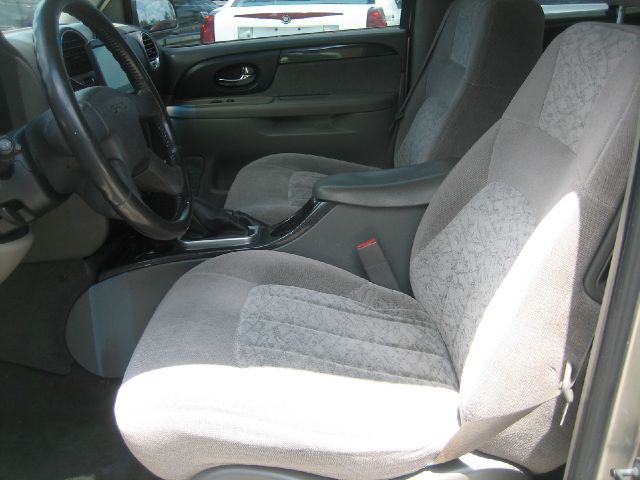 GMC Envoy 2003 photo 1