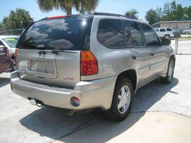 GMC Envoy 2003 photo 4