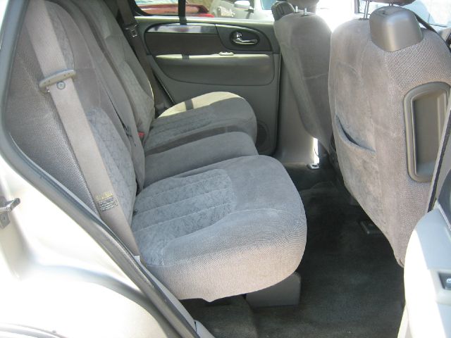 GMC Envoy 2003 photo 6