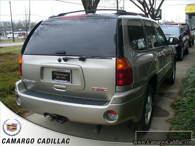 GMC Envoy 2003 photo 2