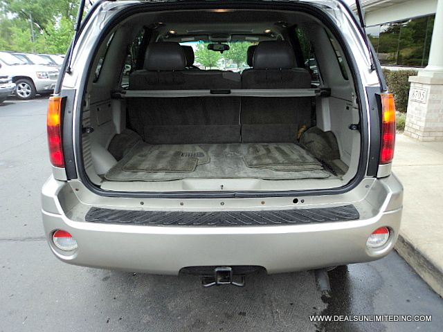 GMC Envoy 2003 photo 18