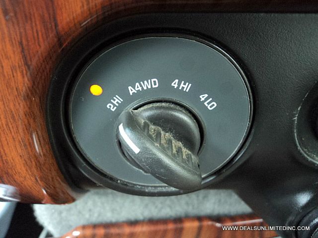 GMC Envoy 2003 photo 5