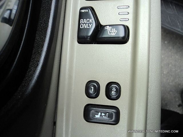 GMC Envoy 2003 photo 6