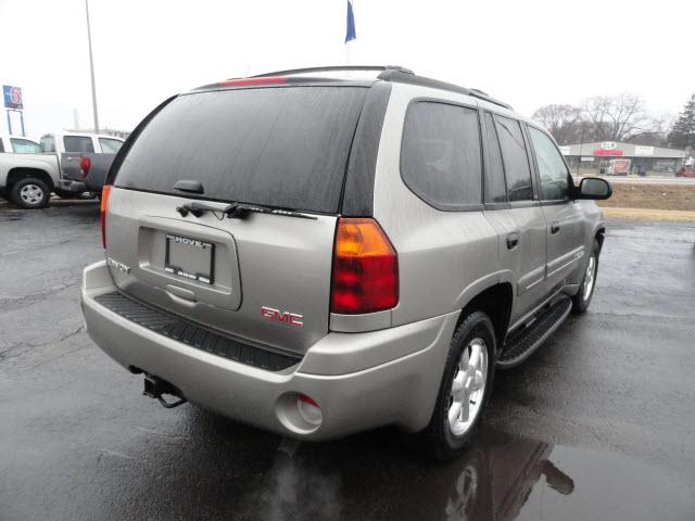 GMC Envoy 2003 photo 3