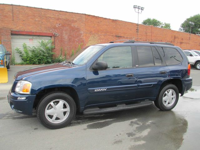 GMC Envoy 2003 photo 4