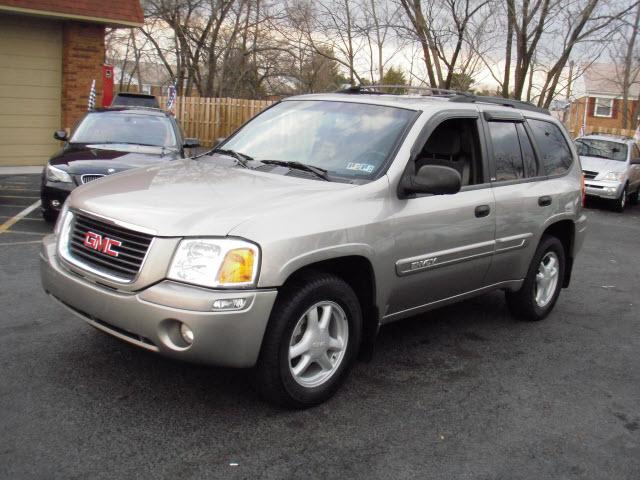 GMC Envoy 2003 photo 1