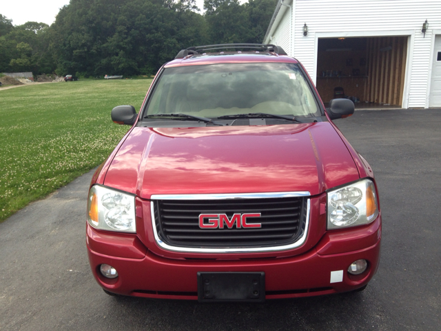 GMC Envoy 2003 photo 2