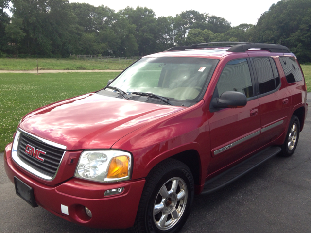 GMC Envoy 2003 photo 3
