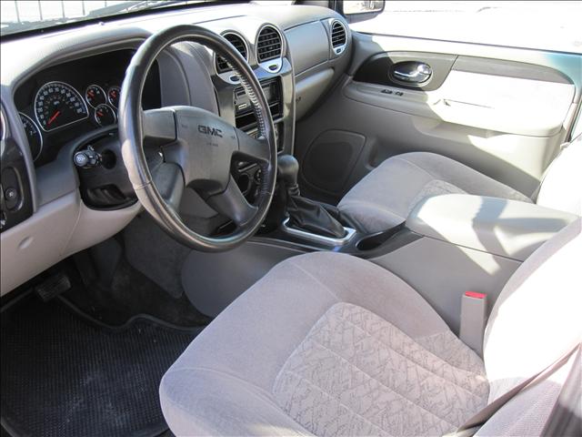 GMC Envoy 2003 photo 3