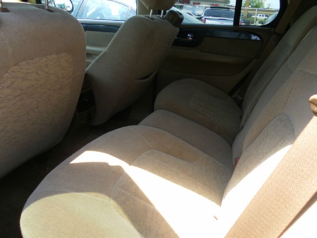 GMC Envoy 4x4 Crew Cab LE SUV