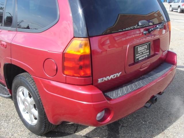 GMC Envoy 2003 photo 5