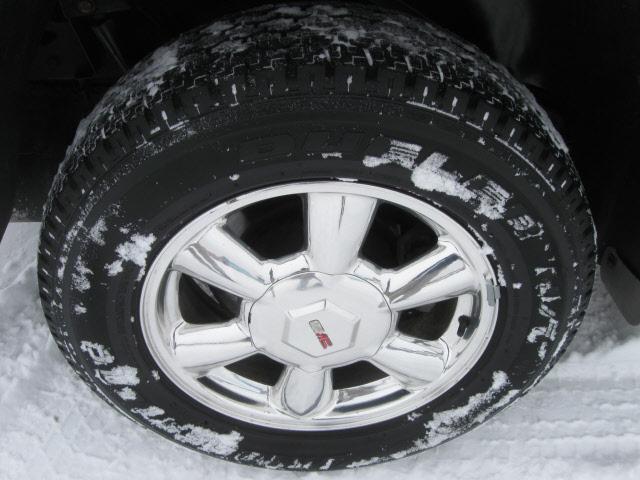 GMC Envoy 2003 photo 1