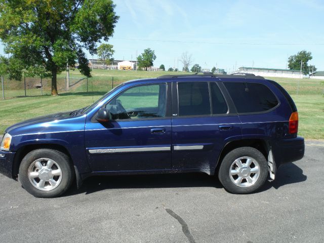 GMC Envoy 2003 photo 4