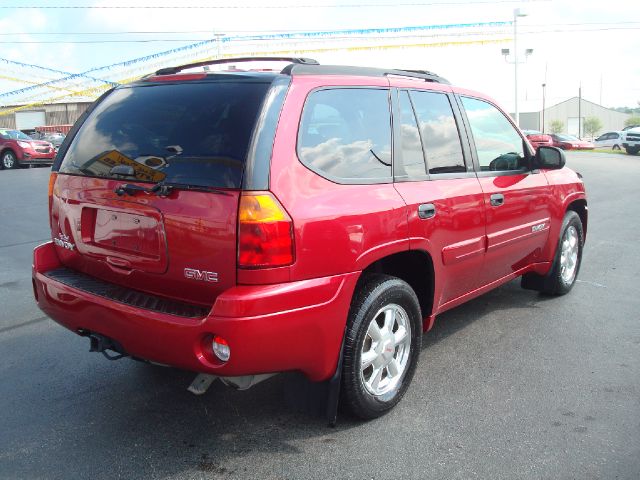 GMC Envoy 2003 photo 1