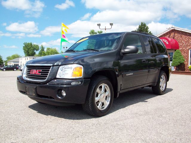 GMC Envoy 2003 photo 4