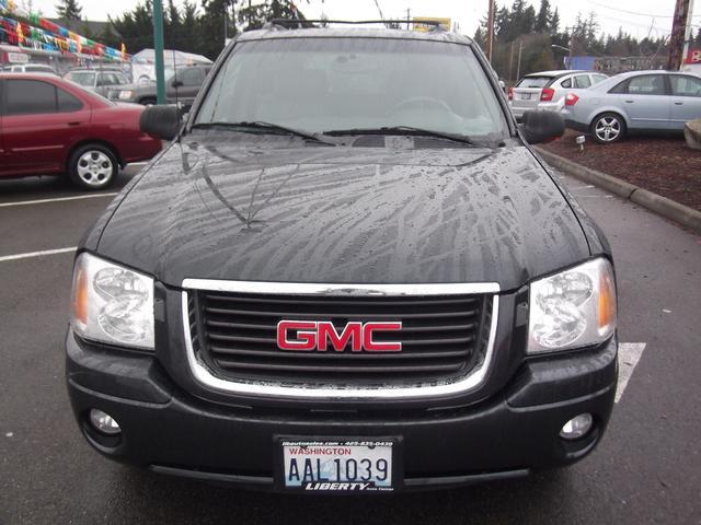 GMC Envoy 2003 photo 1