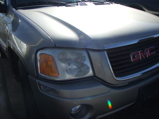 GMC Envoy 2003 photo 1