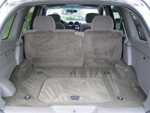 GMC Envoy 2003 photo 2