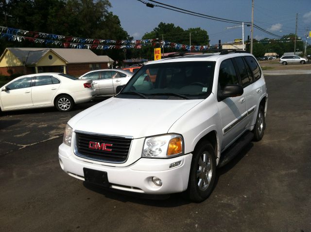 GMC Envoy 2003 photo 4