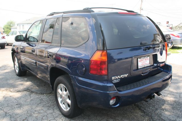 GMC Envoy 2003 photo 4