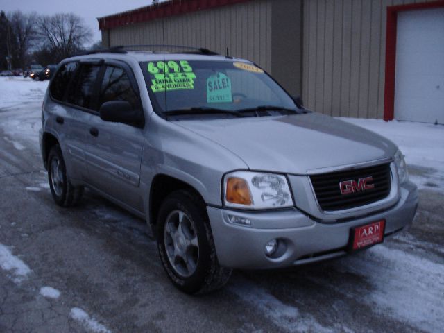 GMC Envoy 2004 photo 4