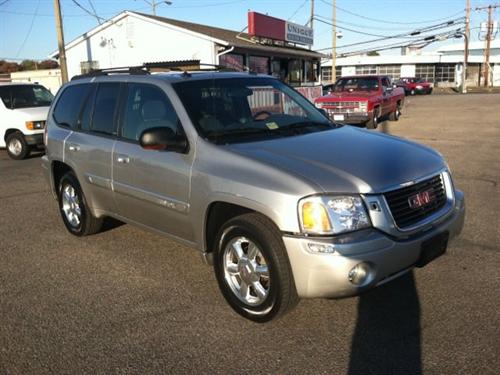 GMC Envoy 2004 photo 2