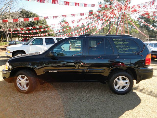 GMC Envoy 2004 photo 4