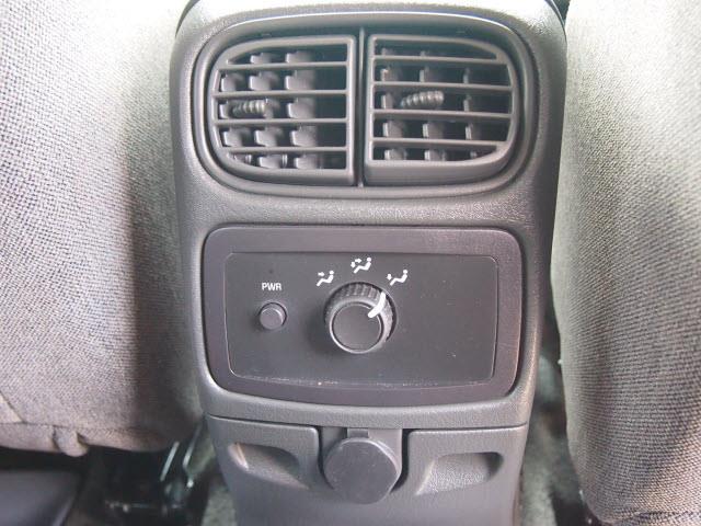 GMC Envoy 2004 photo 7