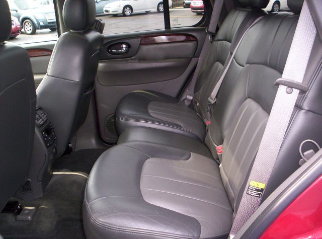 GMC Envoy 2004 photo 1