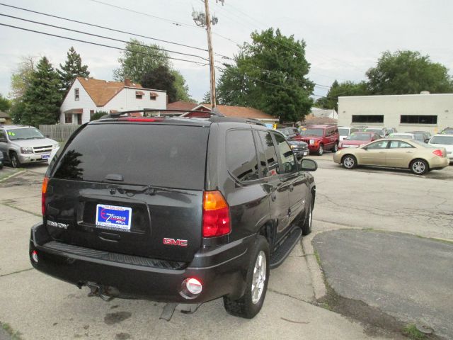 GMC Envoy 2004 photo 1