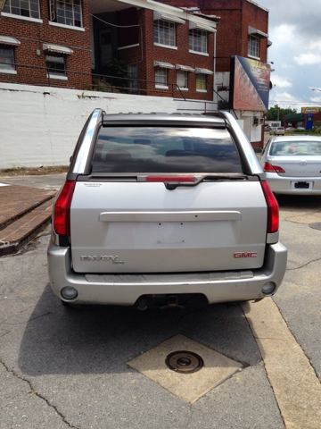 GMC Envoy 2004 photo 3