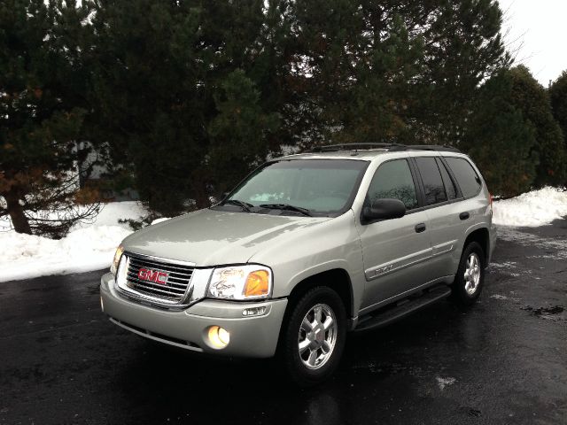 GMC Envoy 2004 photo 4