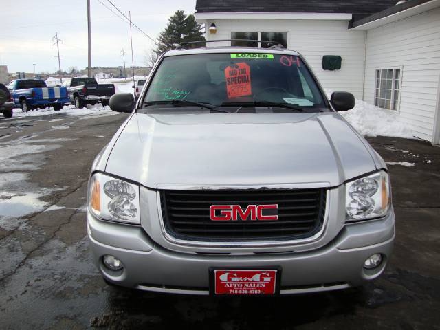 GMC Envoy 2004 photo 2