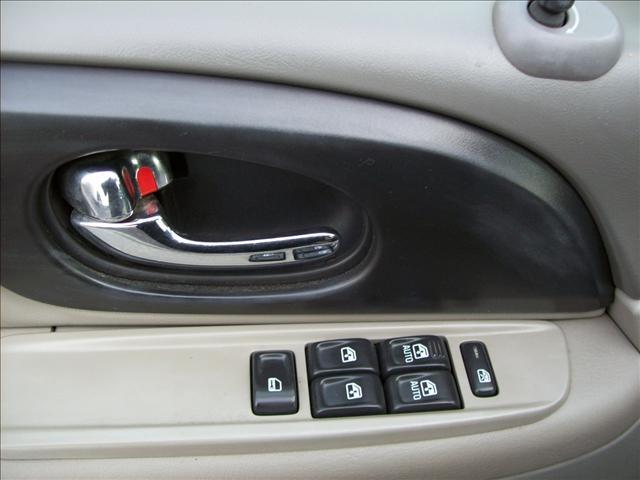 GMC Envoy 2004 photo 5