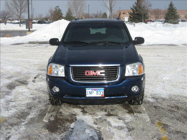 GMC Envoy 2004 photo 1