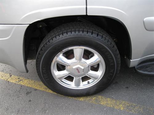 GMC Envoy 2004 photo 3