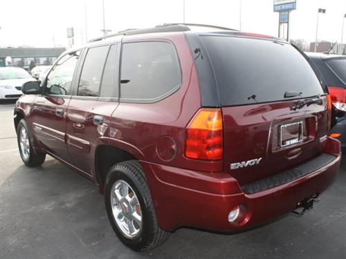 GMC Envoy 2004 photo 3
