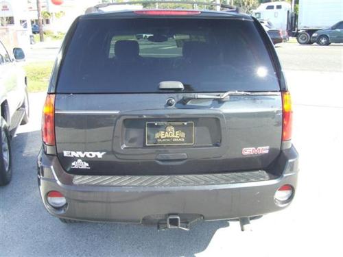 GMC Envoy 2004 photo 1