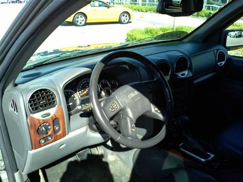 GMC Envoy 2004 photo 3