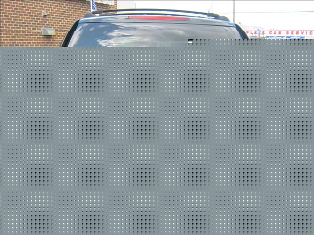 GMC Envoy 2004 photo 1