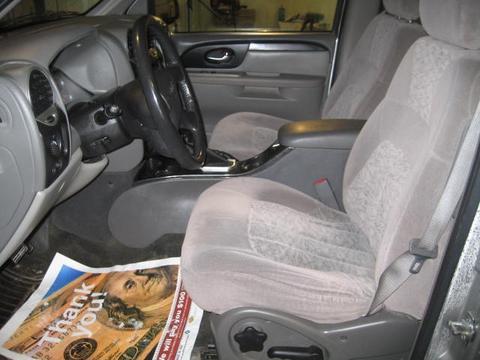 GMC Envoy 2004 photo 1