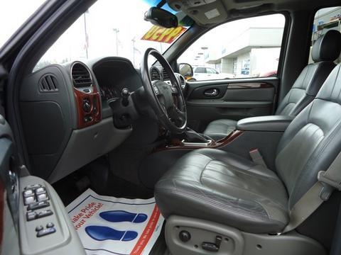 GMC Envoy 2004 photo 1