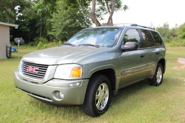 GMC Envoy 2004 photo 1