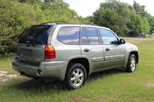 GMC Envoy 2004 photo 4