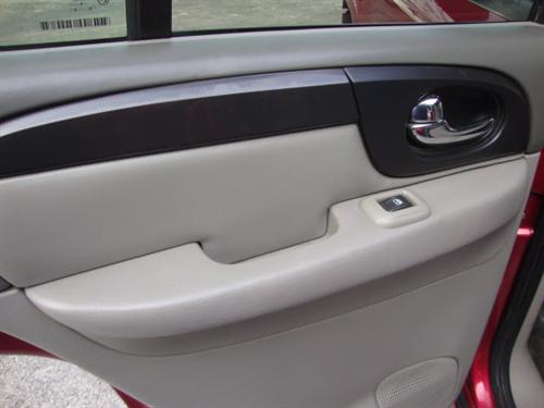 GMC Envoy 2004 photo 1