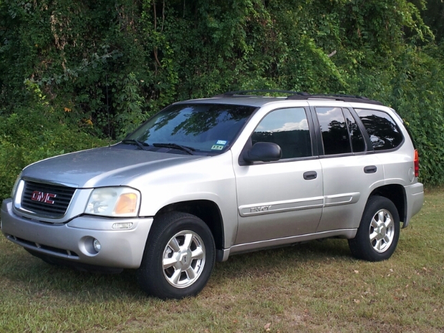 GMC Envoy 2004 photo 3