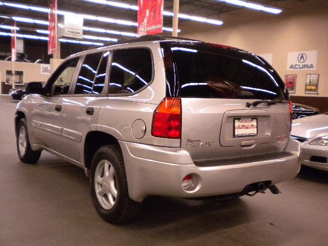 GMC Envoy 2004 photo 3