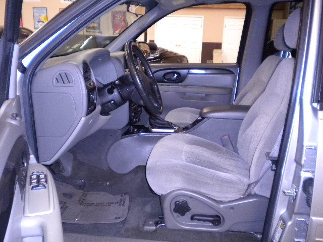 GMC Envoy 2004 photo 5