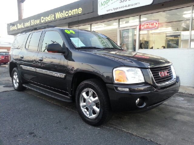 GMC Envoy 2004 photo 1