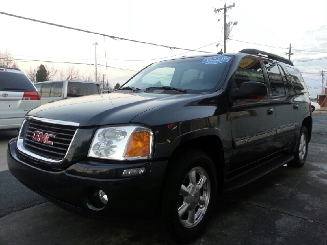 GMC Envoy 2004 photo 3